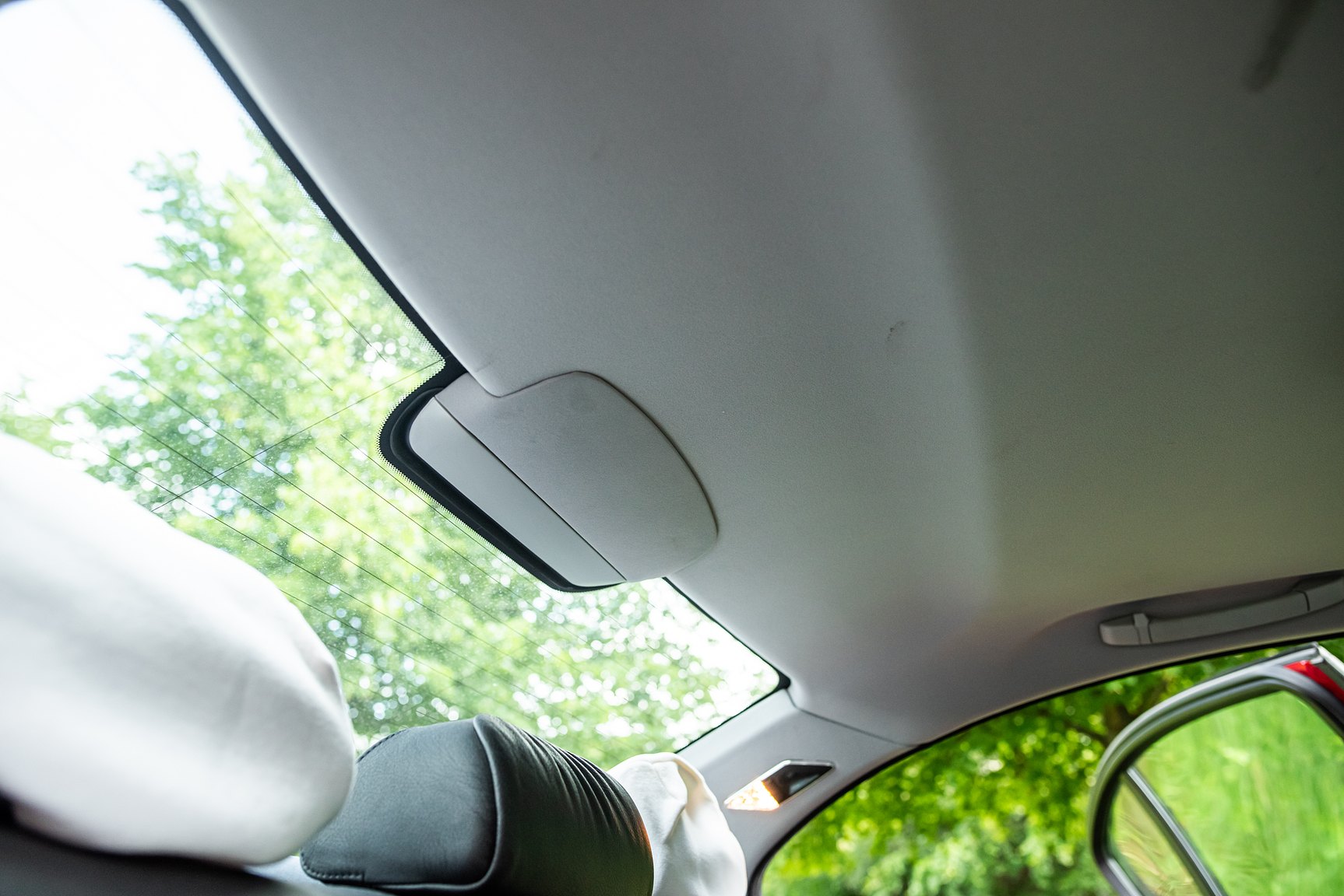 Interior image of 2001 BMW 330Xi