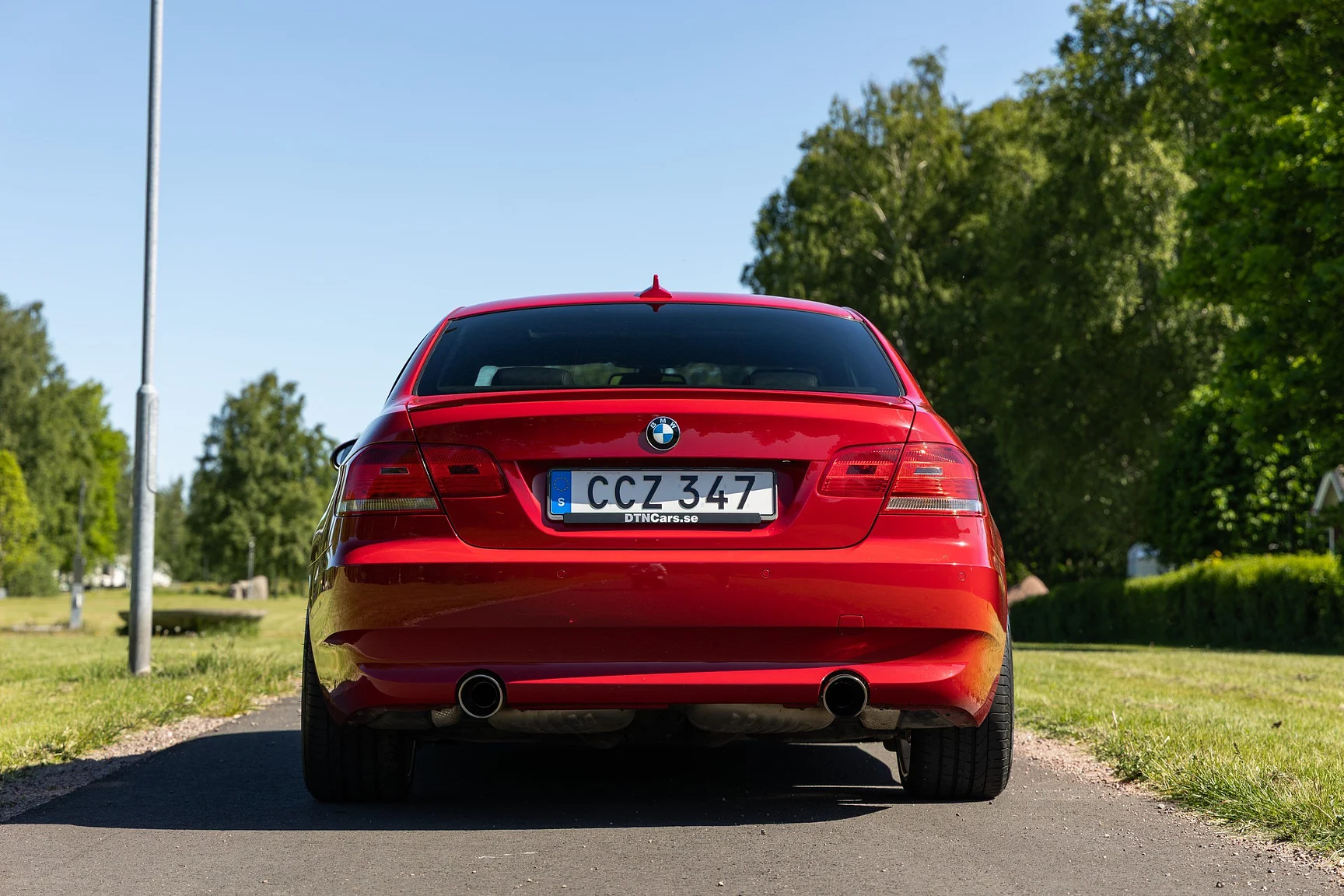 Exteriörbild på 2007 BMW 335i Coupé (12)