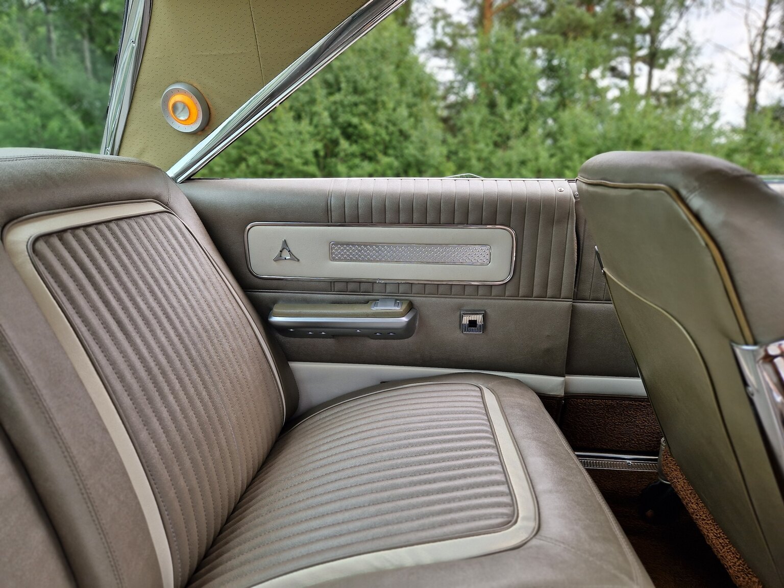 Interiörbild 1964 Dodge Polara 500