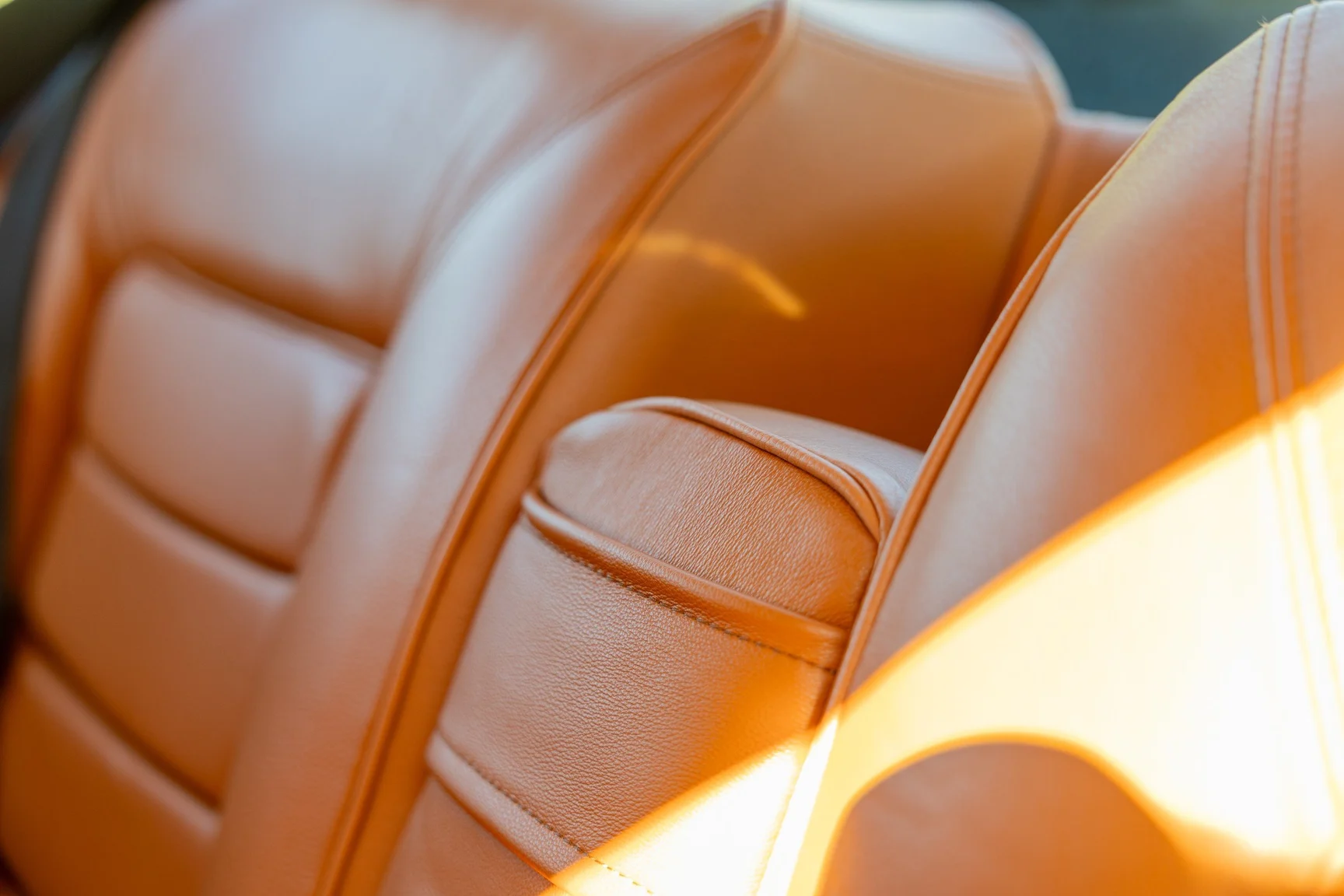 Interior image of 1973 Volvo 164E (35)