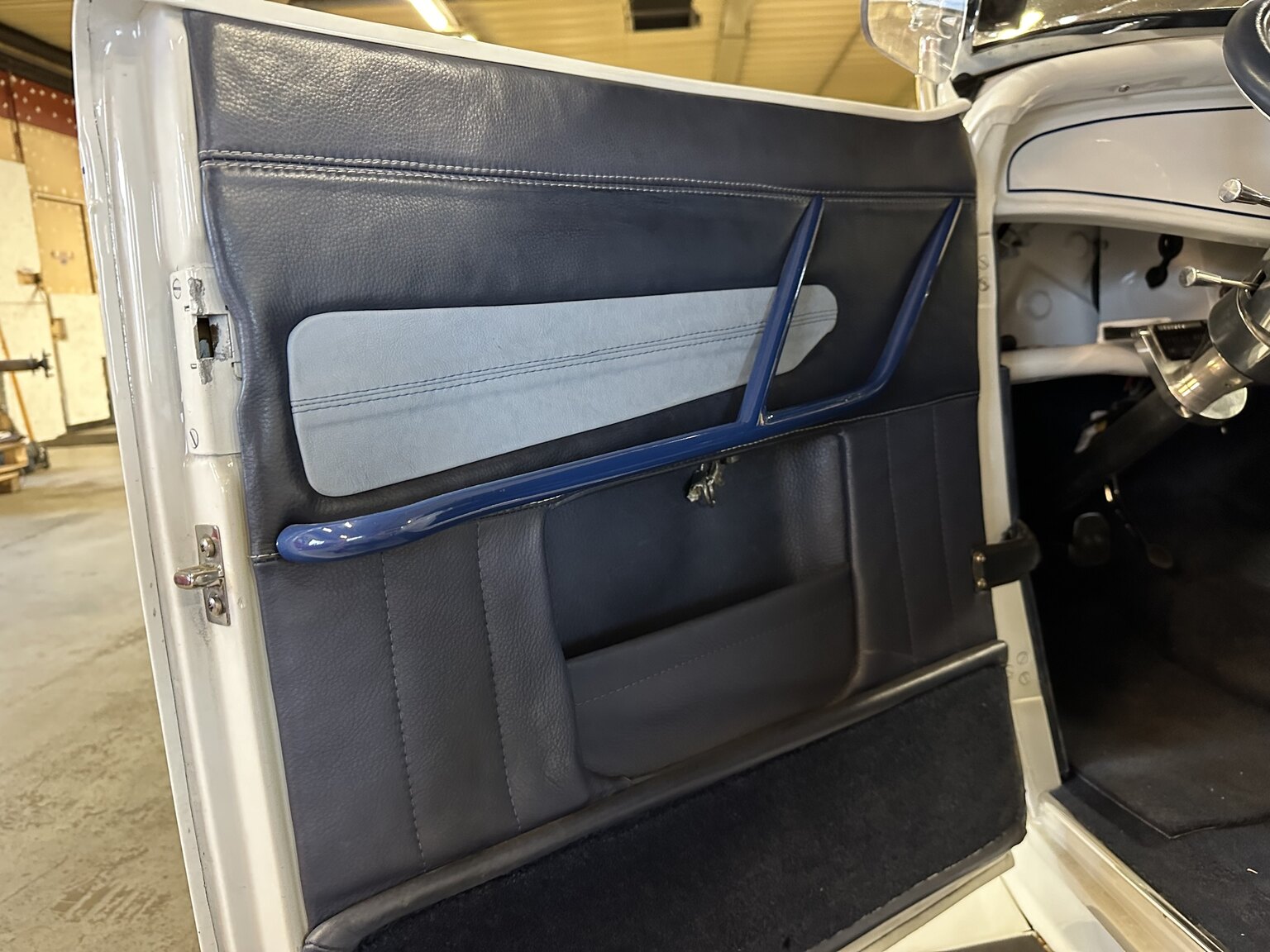 Interior image of 1932 Custom Ford Rod White Ice