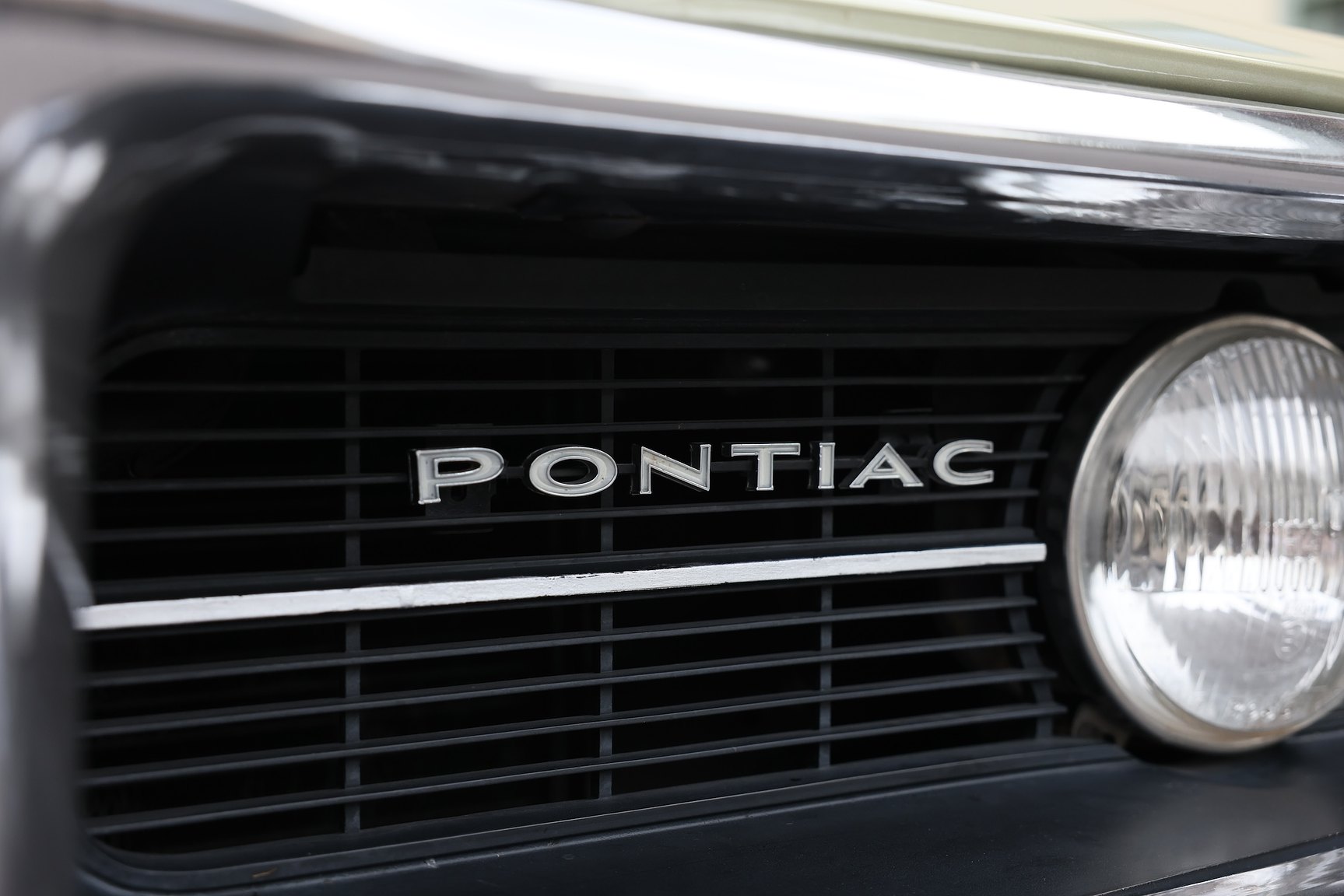 Exterior image of 1968 Pontiac Firebird 400 Ram Air