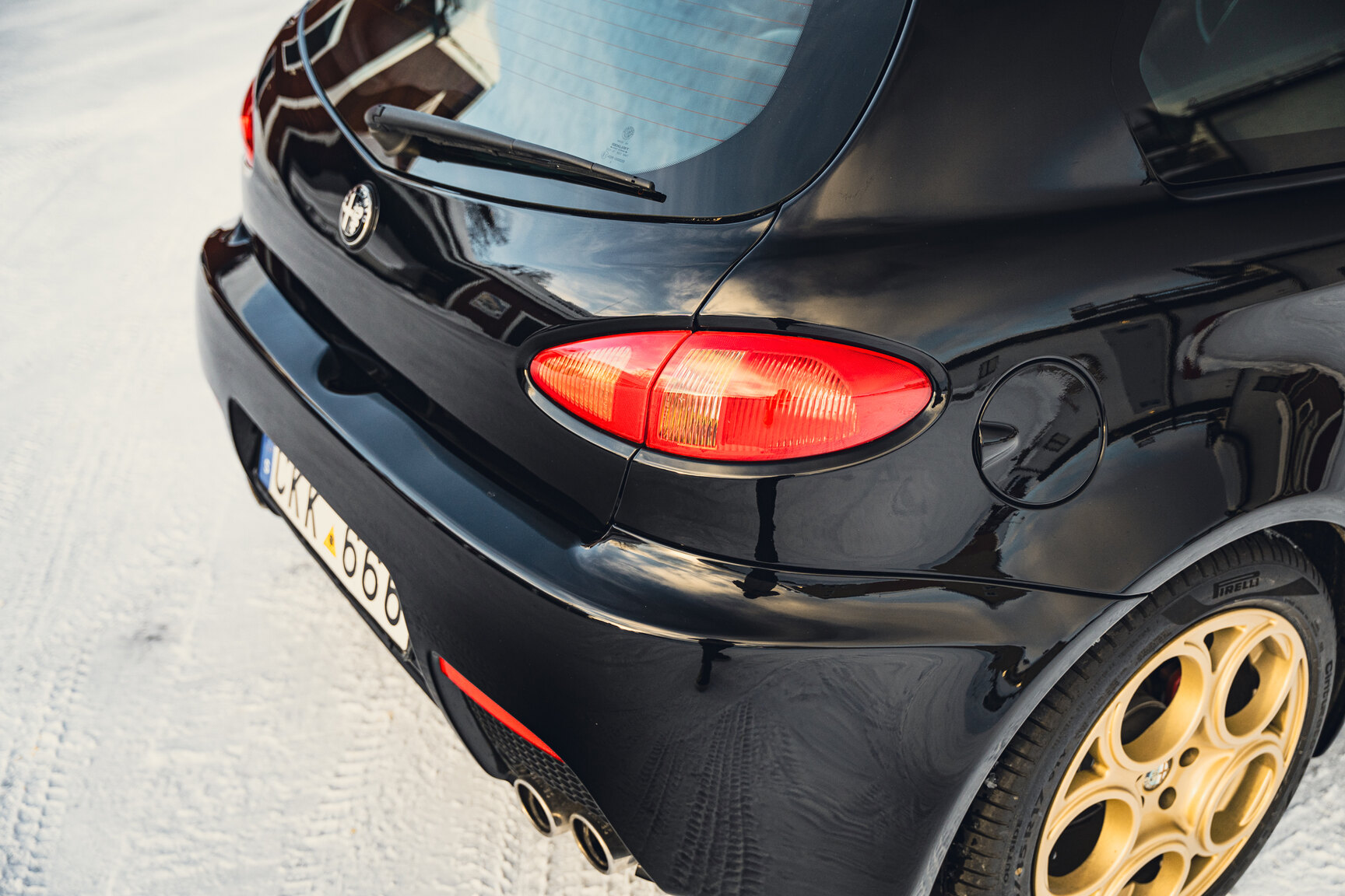Exteriörbild på 2003 Alfa Romeo 147 GTA
