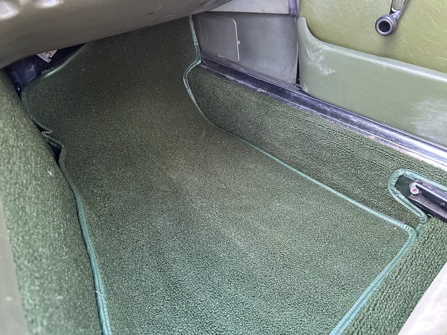 Interior image of 1974 Mercedes Benz 450 SLC