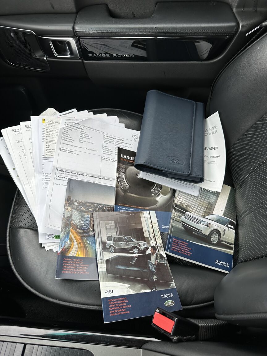 Documentation for 2012 Range Rover TDV8 Vouge