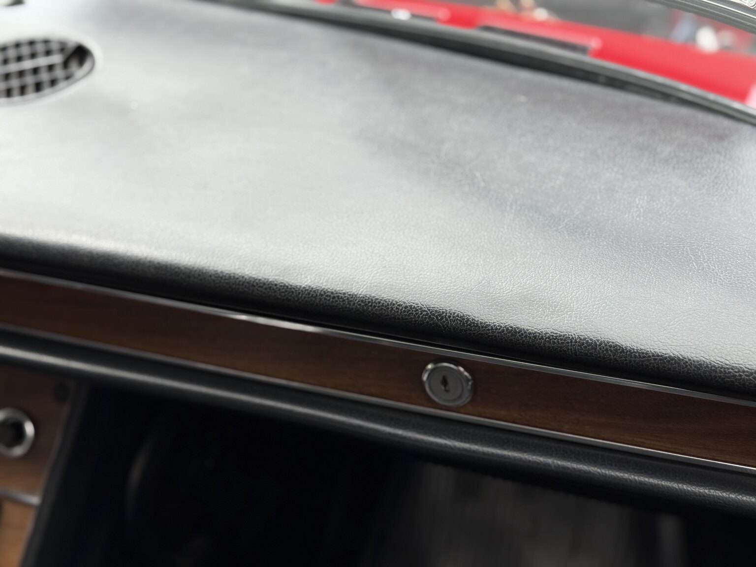 Interior image of 1968 Fiat Dino Spider