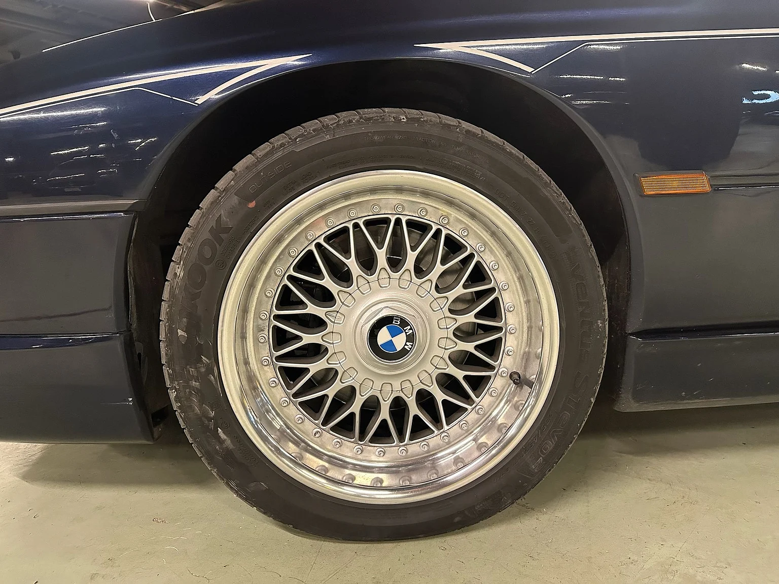 Exteriörbild på 1997 BMW 840CiA (17)