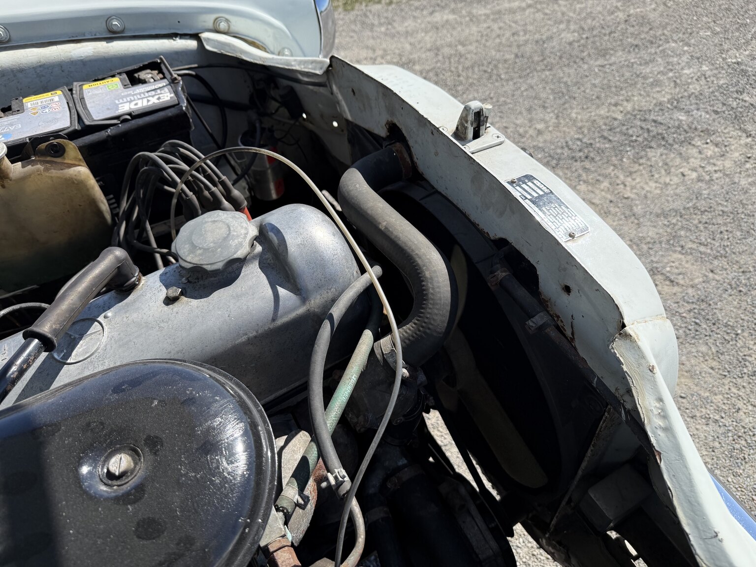 Image of 1967 Mercedes-Benz 230 Safari mechanics