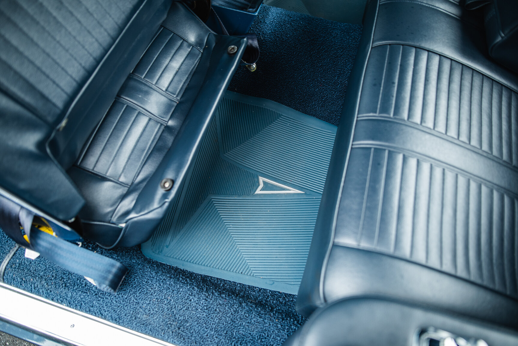 Interior image of 1965 Pontiac Catalina 421 Tripower-Pack 2+2