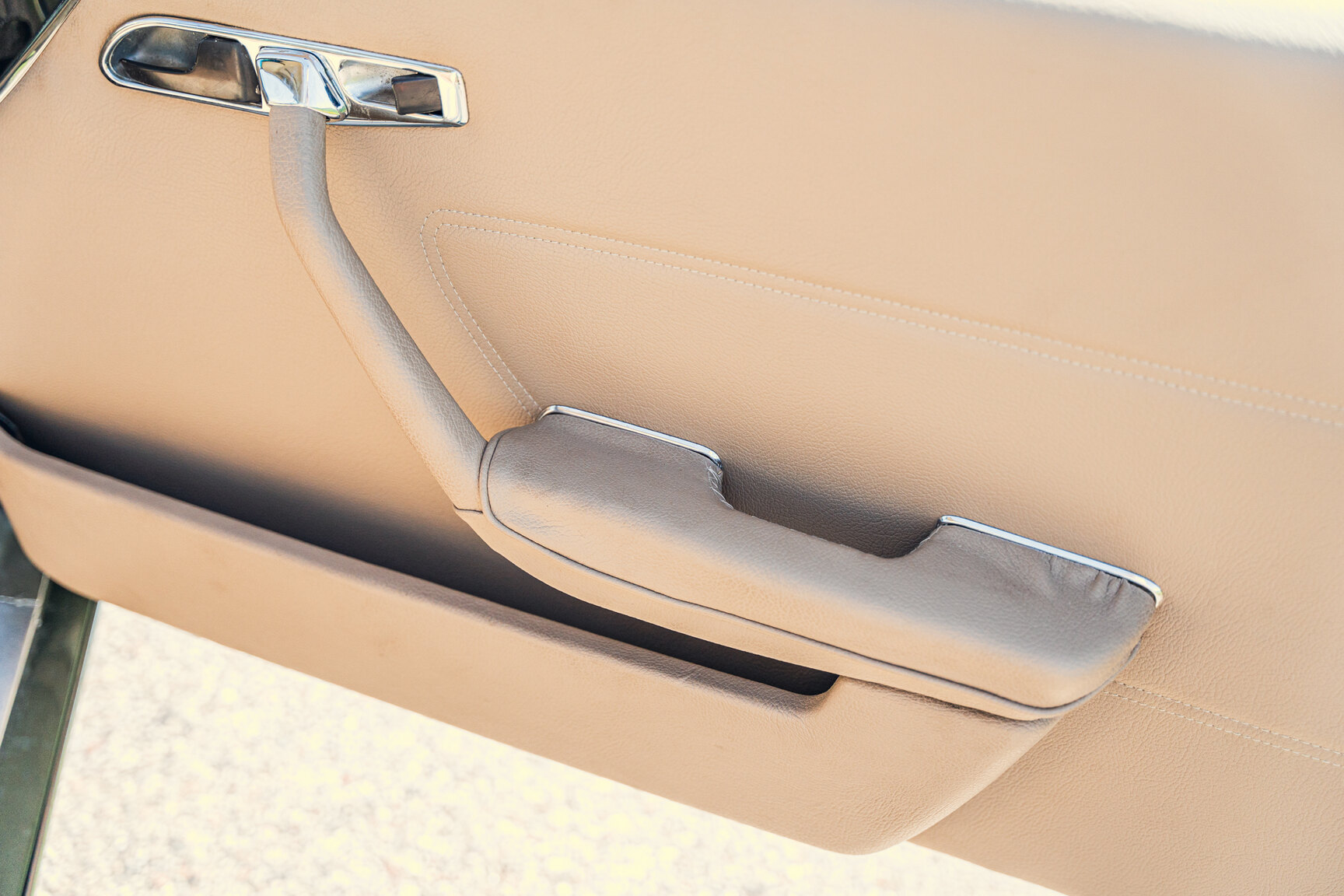 Interiörbild 1976 Mercedes-Benz 450 SLC (8)