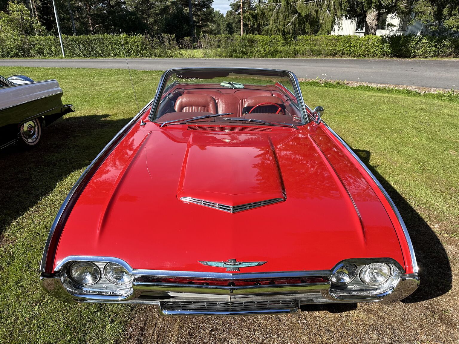 Exteriörbild på 1961 Ford Thunderbird Convertible