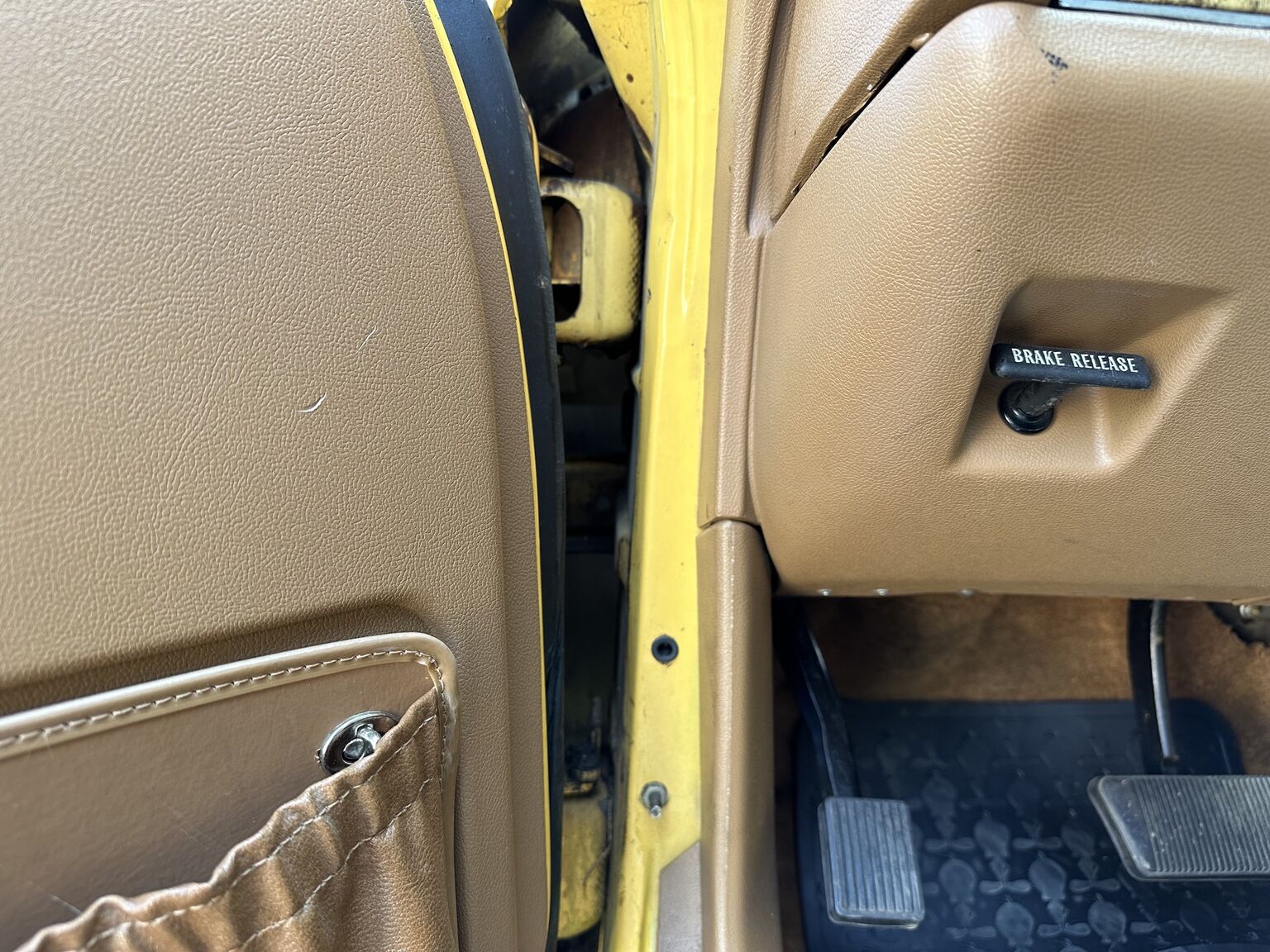 Interior image of 1975 AMC Pacer X