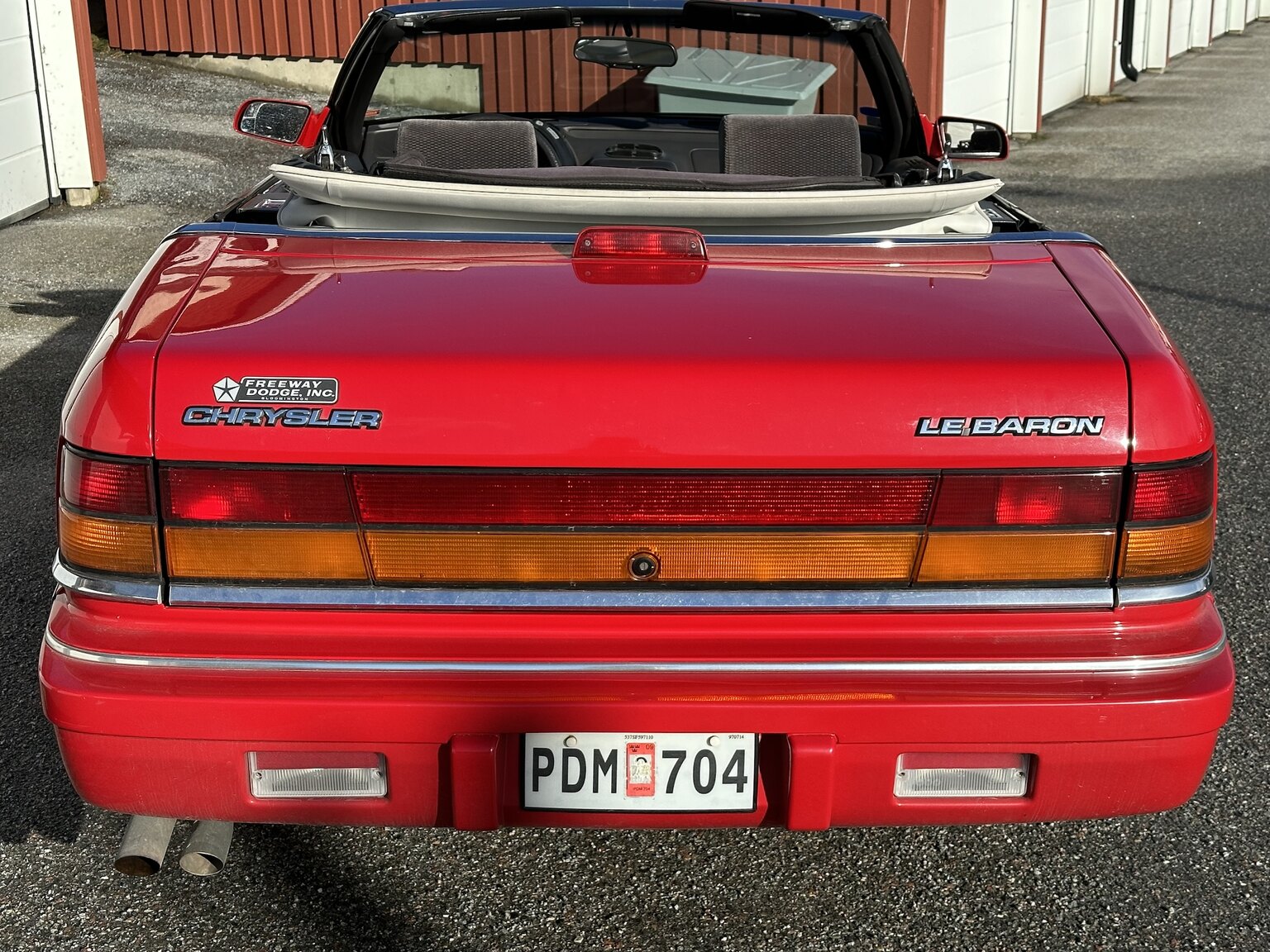 Exteriörbild på 1995 Chrysler LeBaron