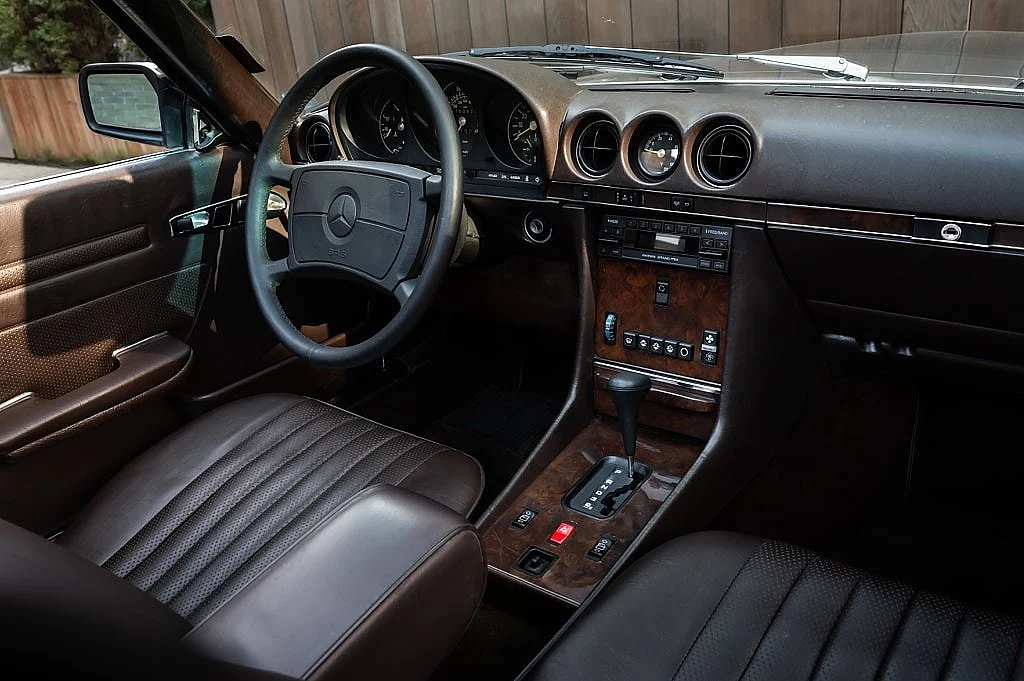 Bild von 1987 Mercedes-Benz 560SL (27)
