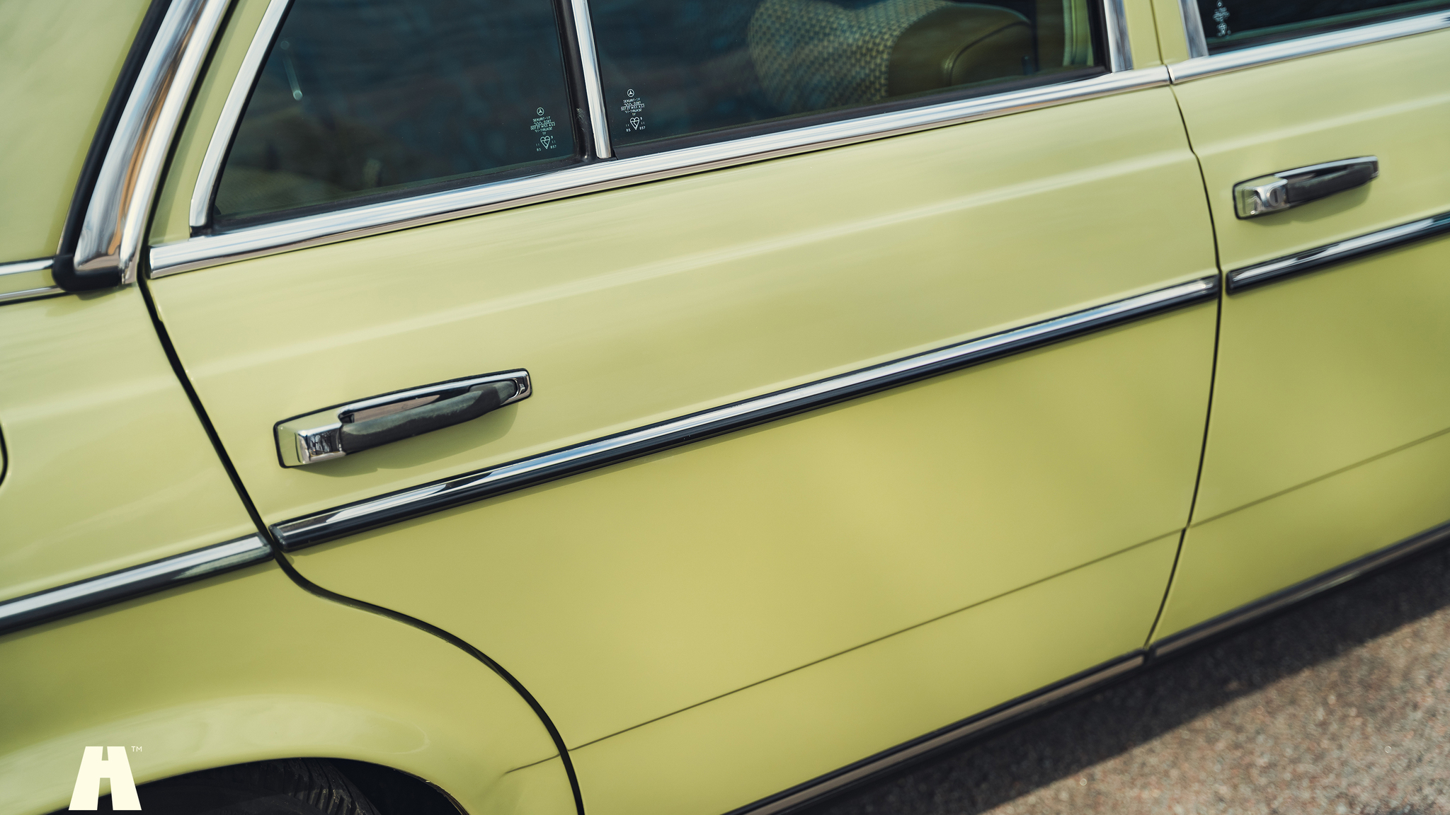 Exterior image of 1979 Mercedes Benz 230