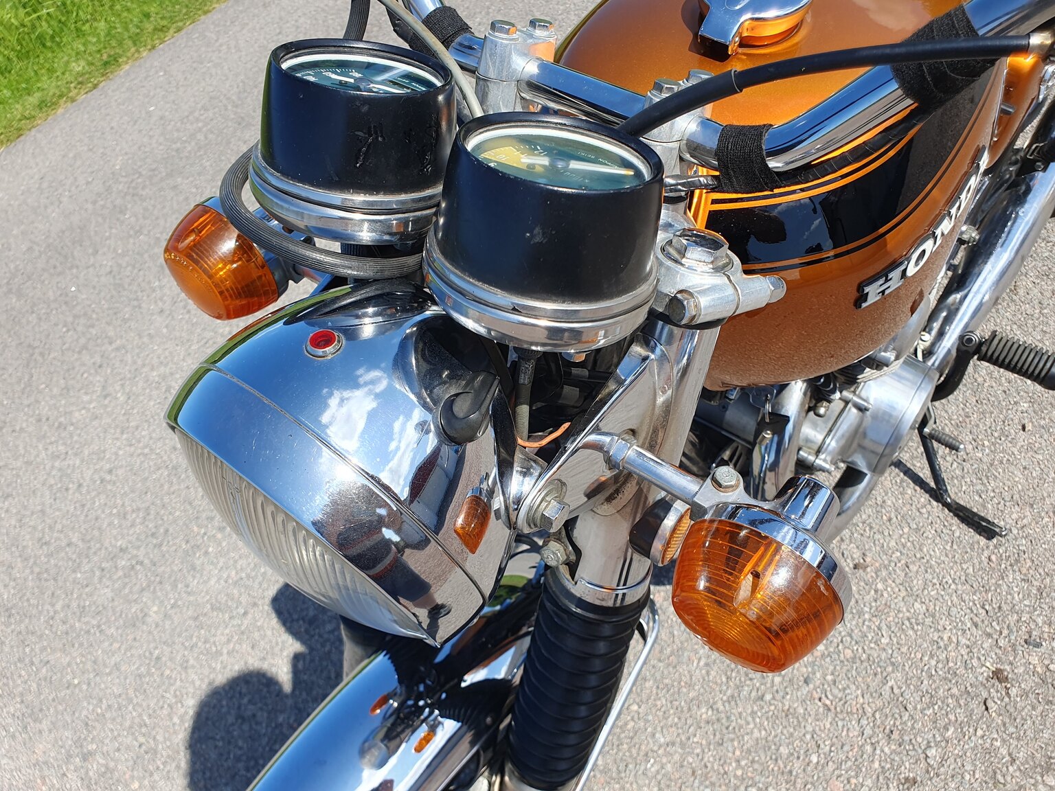 Exterior image of 1971 Honda CB 450 DOHC K3