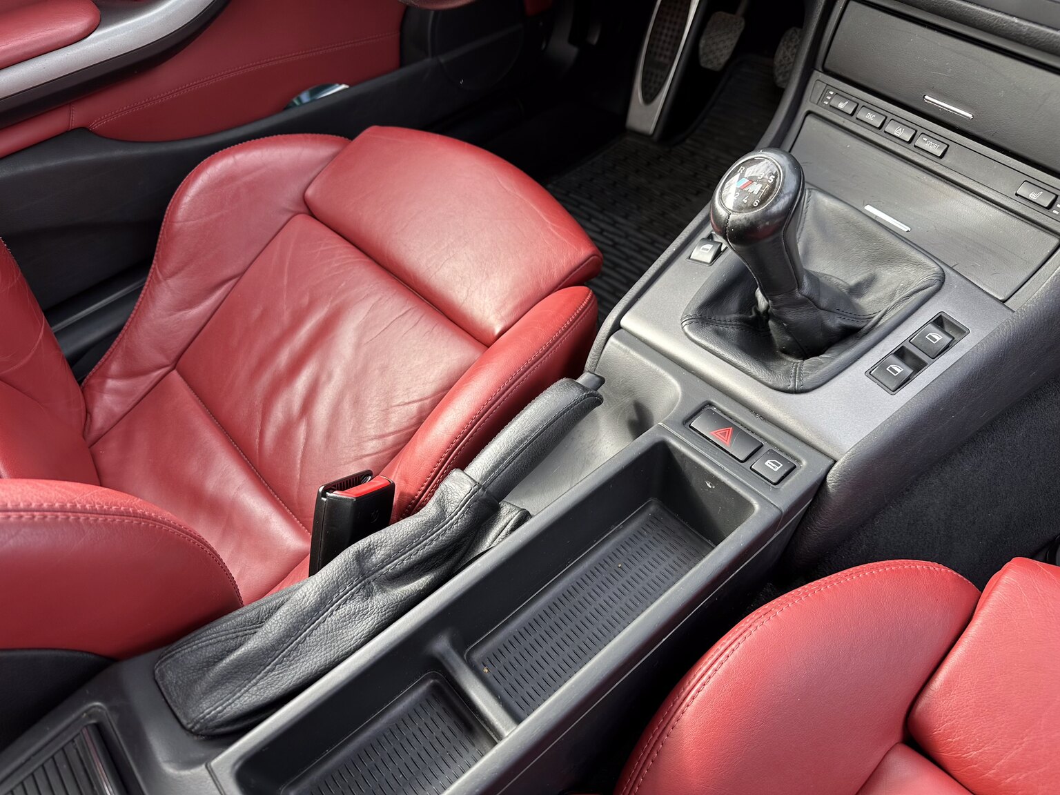 Innenraumfoto von 2002 BMW M3 Coupé (32)