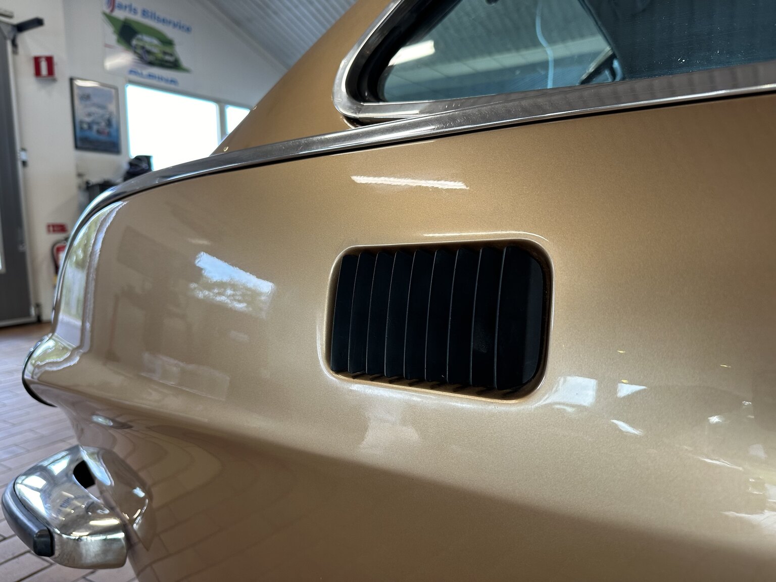 Exteriörbild på 1973 Volvo 1800 ES (25)