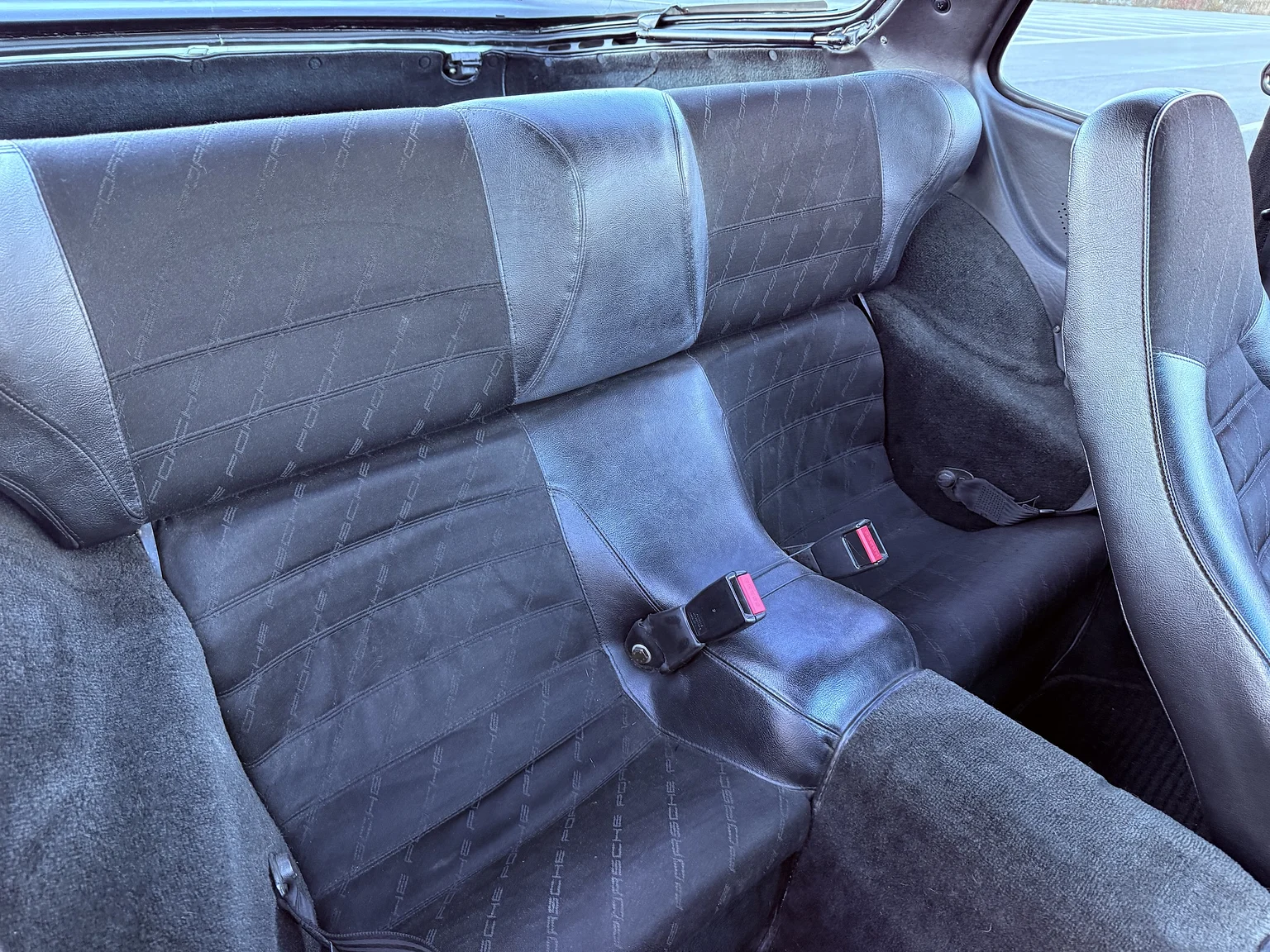 Innenraumfoto von 1984 PORSCHE 944 Targa (18)