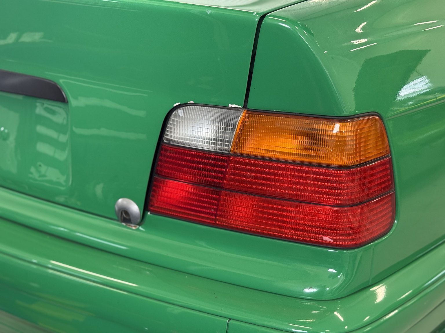 Exterior image of 1993 BMW E36 Super Touring
