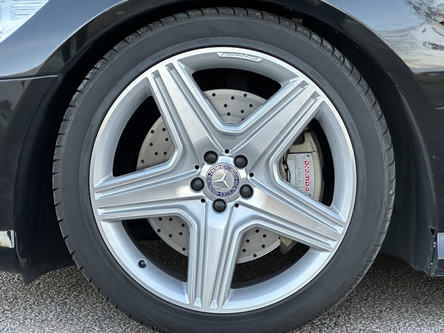 Aussenfoto 2007 Mercedes-Benz R63 AMG