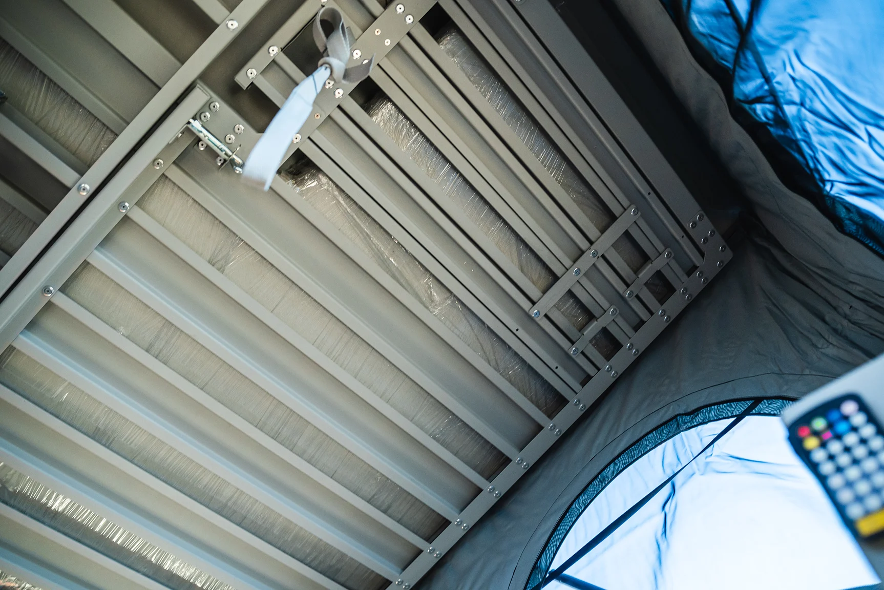 Interior image of 2025 Northea Trailer Expedition Crawler 458i Offgrid-Camper (20)