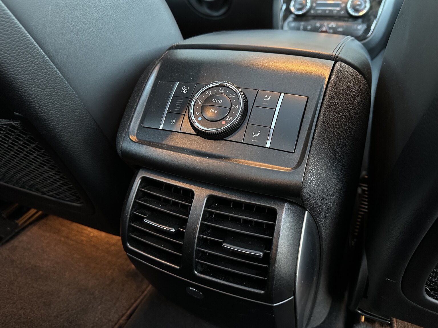 Interiörbild 2007 Mercedes-Benz R63 AMG