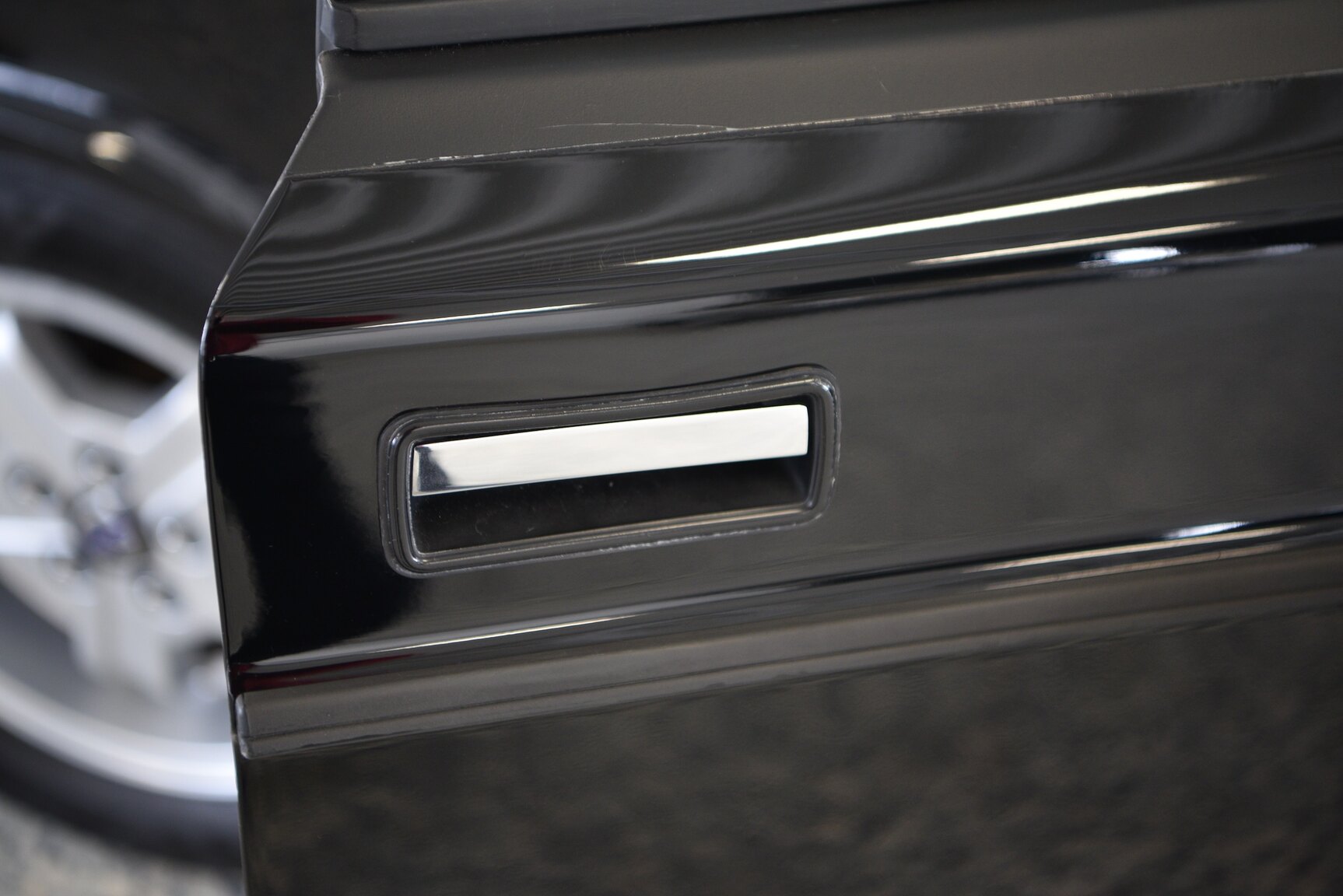 Exterior image of 1986 Volvo 240 DL (30)