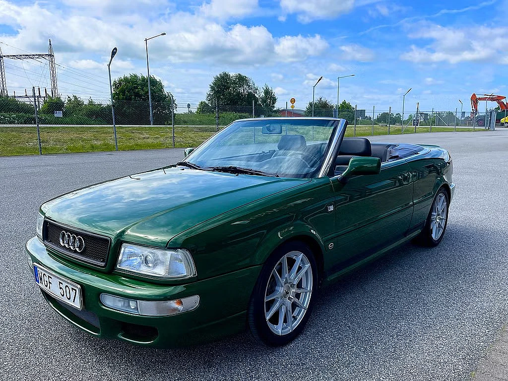 Exteriörbild på 1994 Audi 80 (4)