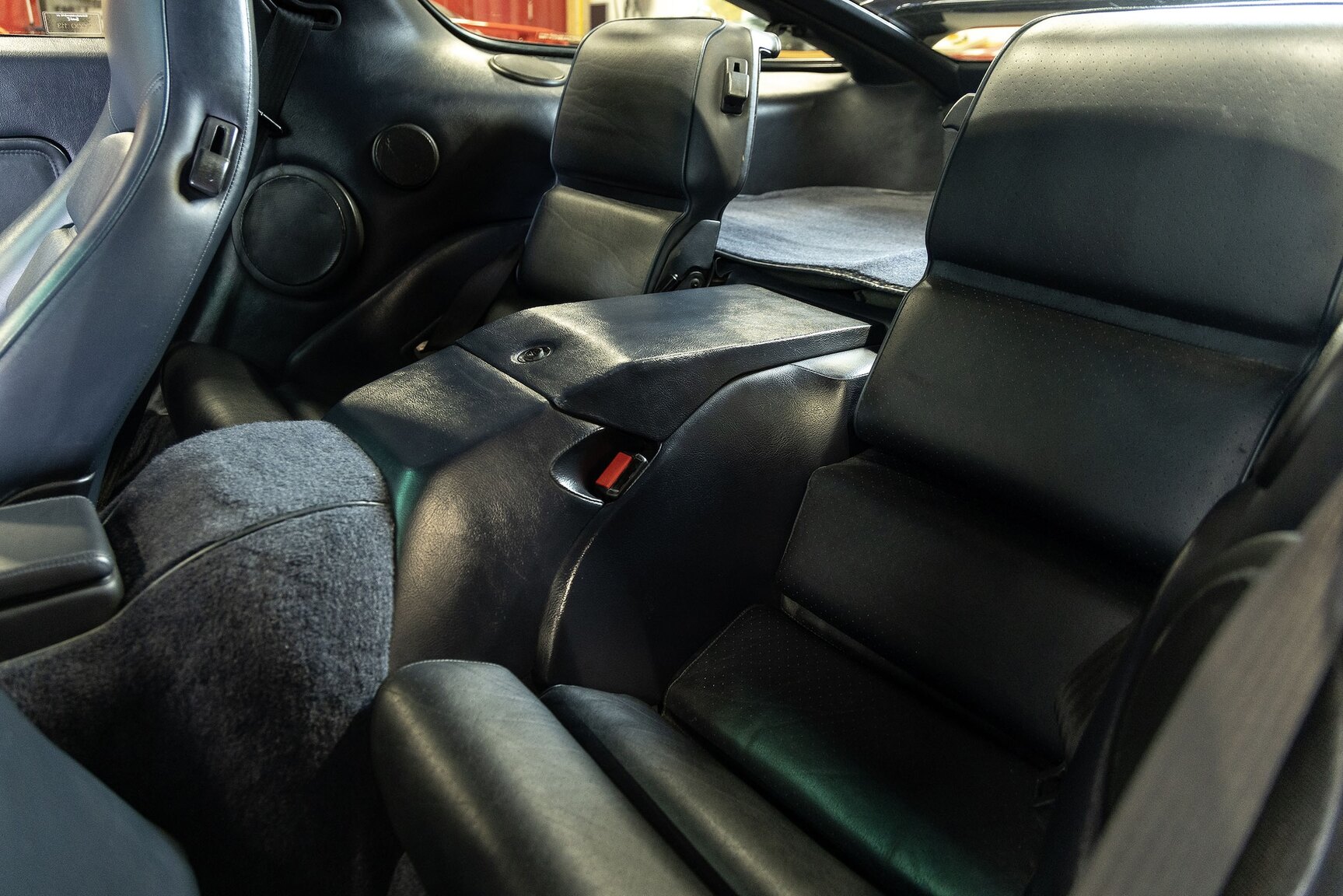Interior image of 1993 Porsche 928 GTS