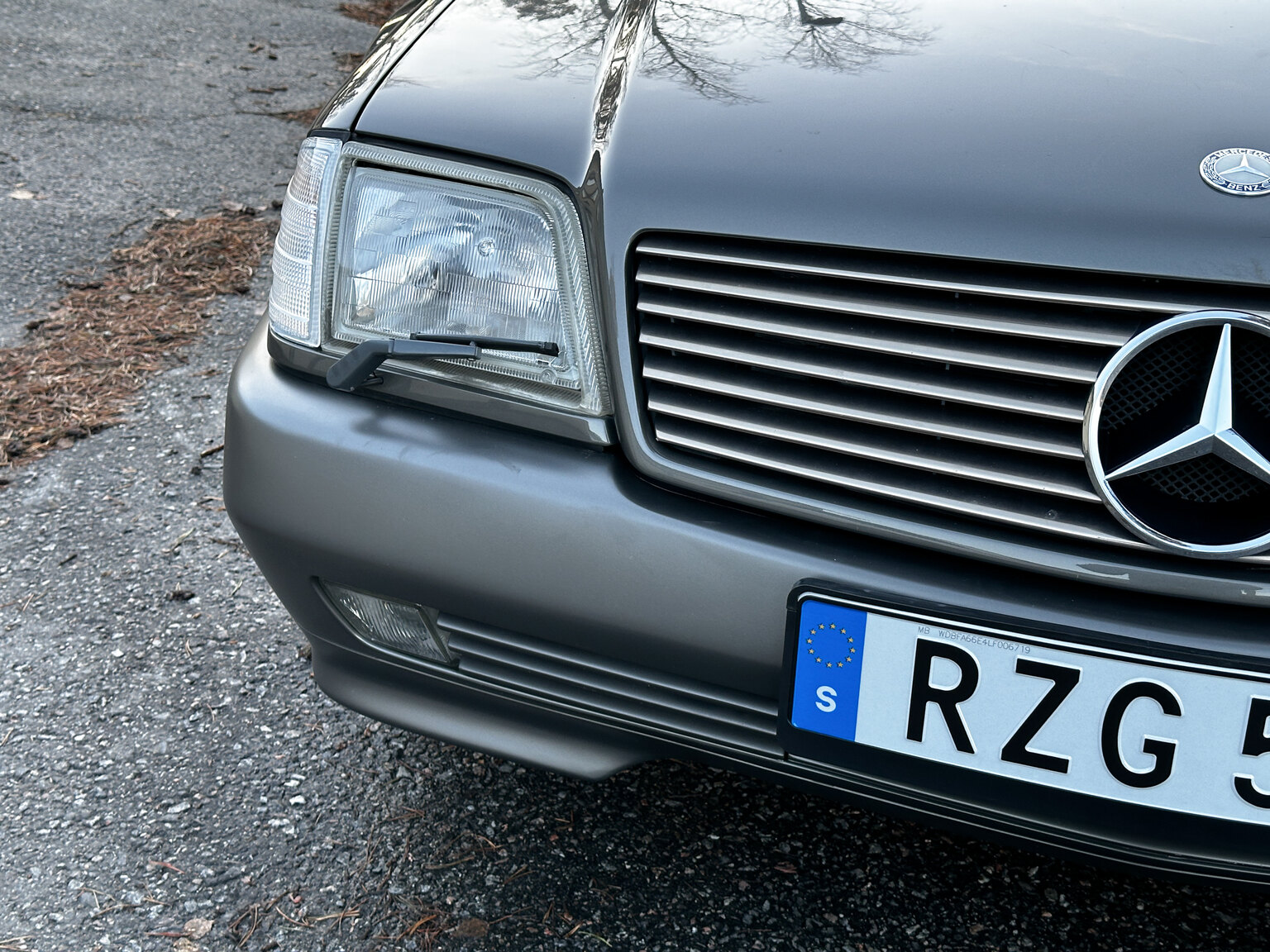 Exteriörbild på 1990 Mercedes-Benz SL500
