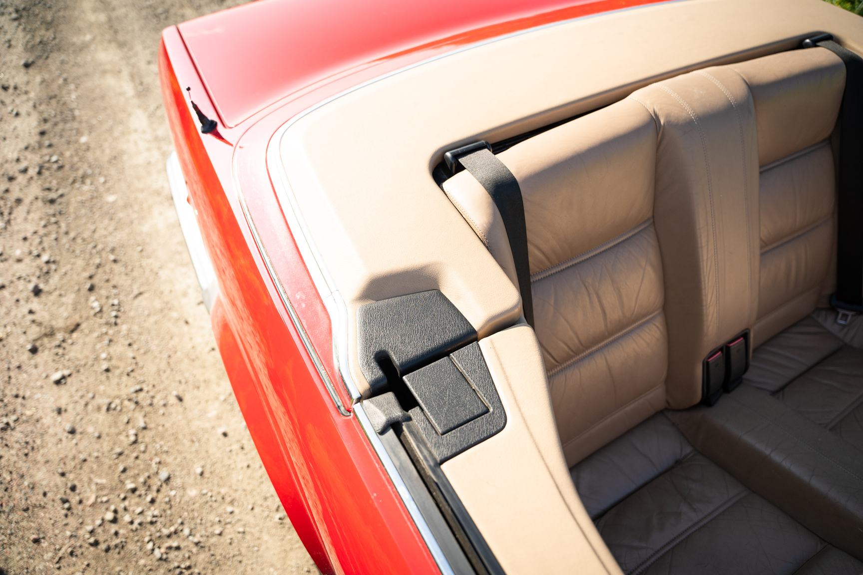 Interior image of 1988 BMW 325 Cabriolet (E30)