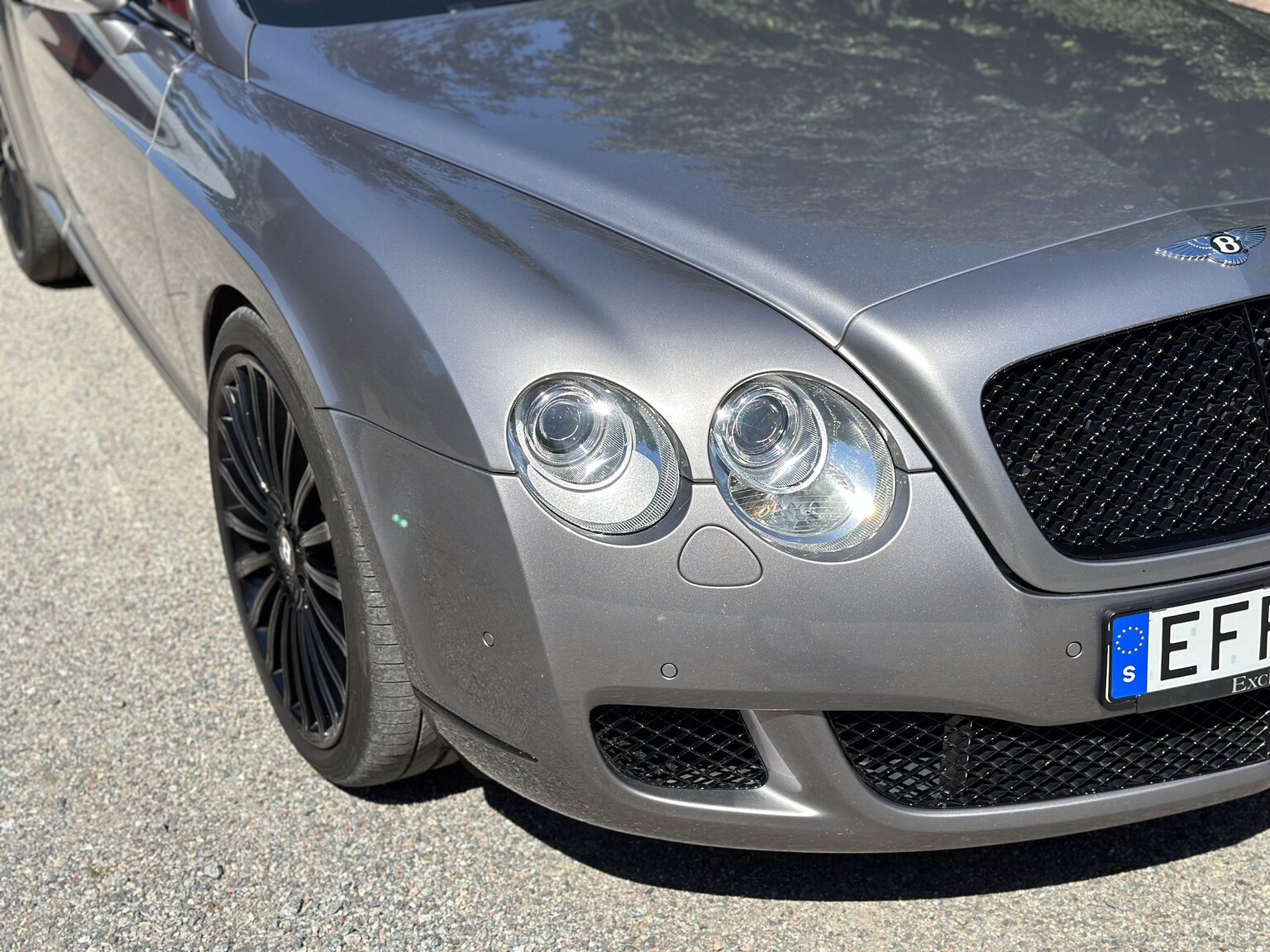 Exteriörbild på 2005 Bentley Continental GT