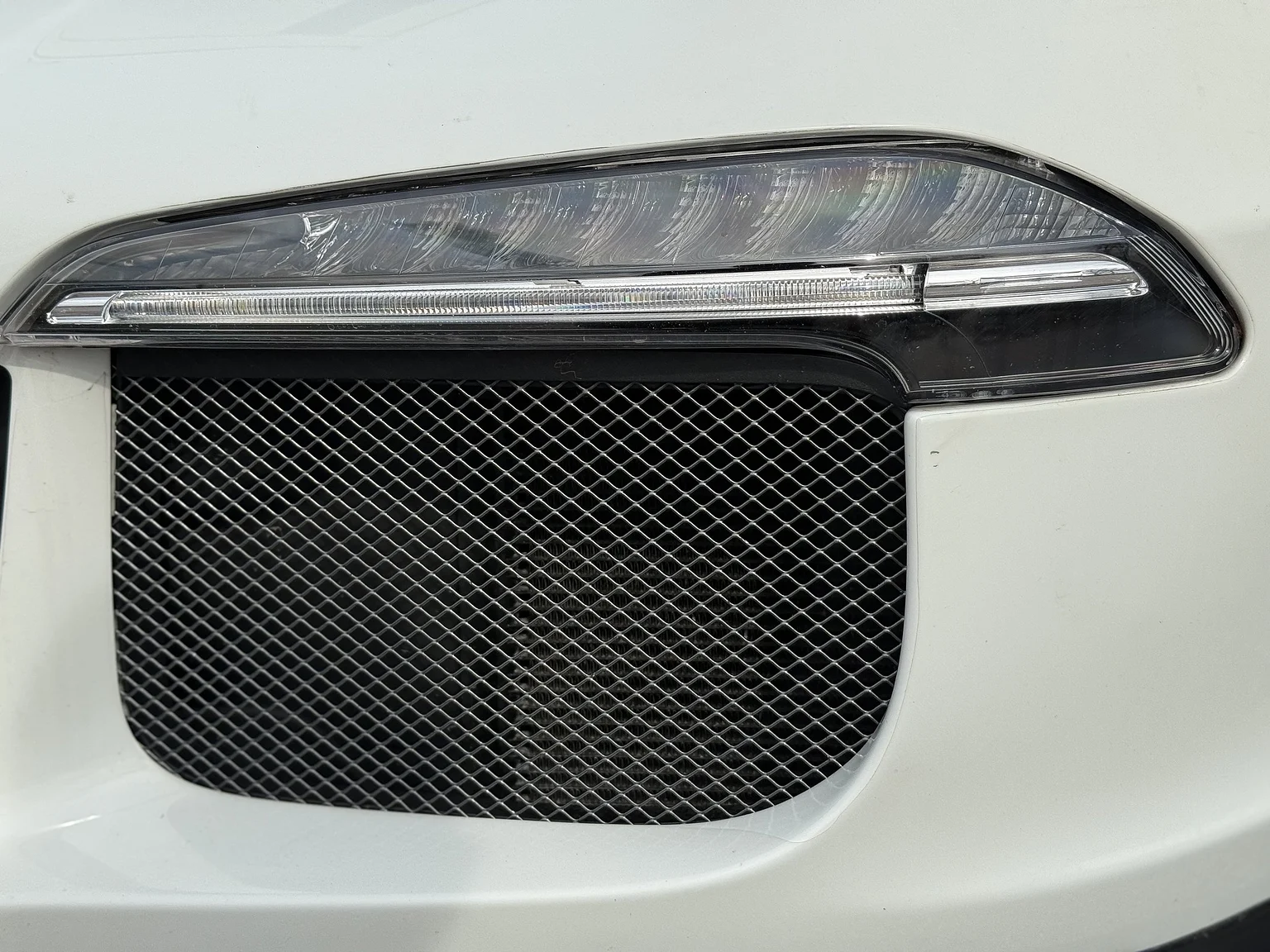 Exteriörbild på 2016 Porsche 911 GT3 RS (39)