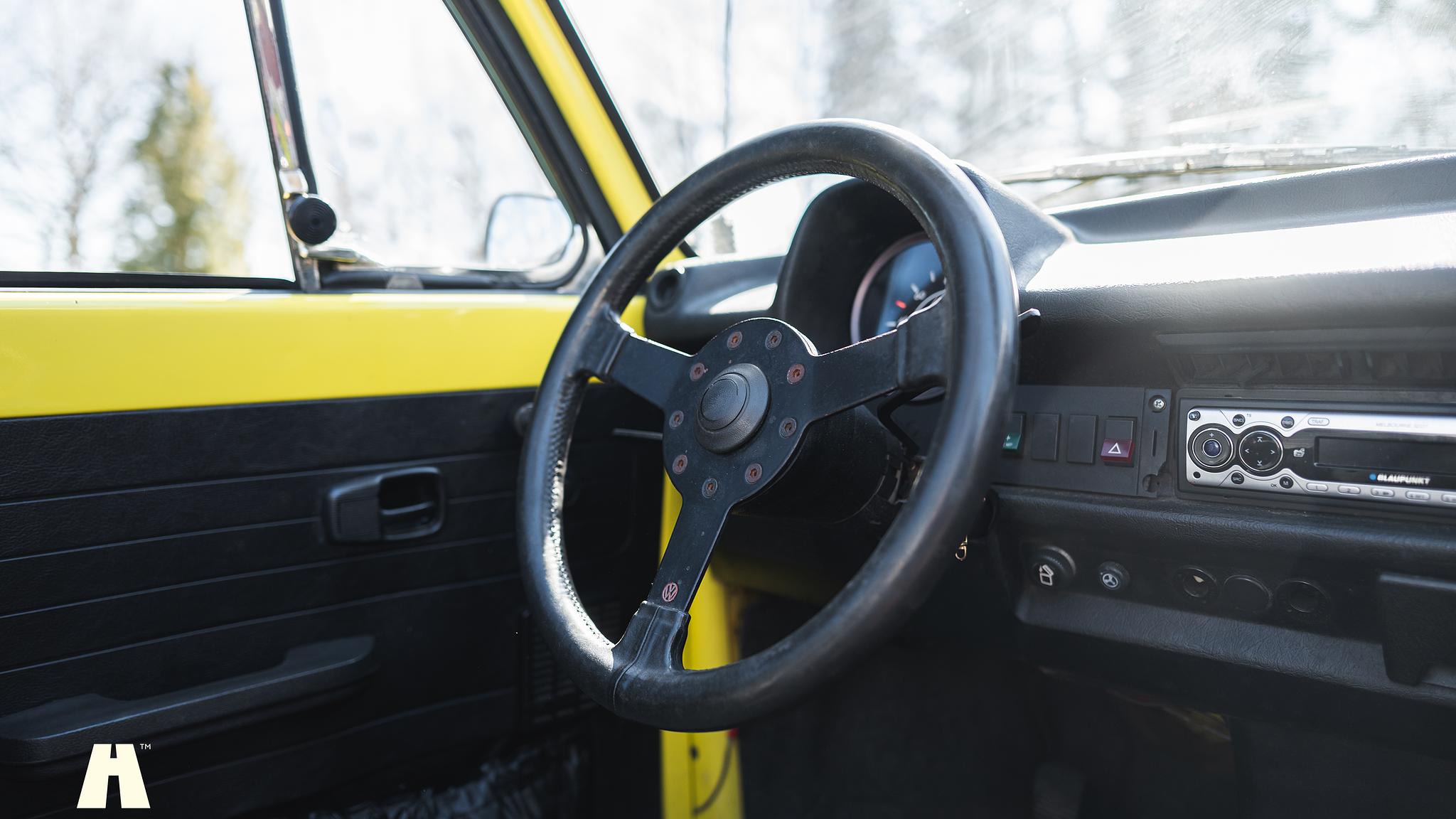 Interiörbild 1974 Volkswagen Bubbla 1303LS Cabriolet Svensksåld 