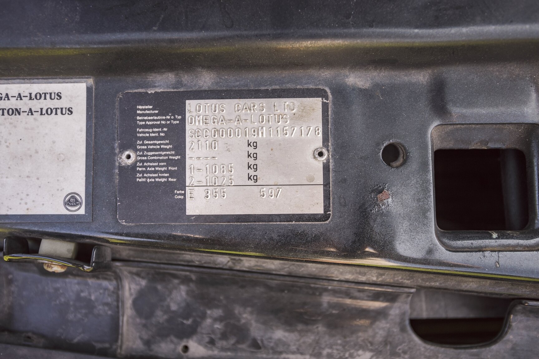 Image of 1991 Lotus Omega mechanics