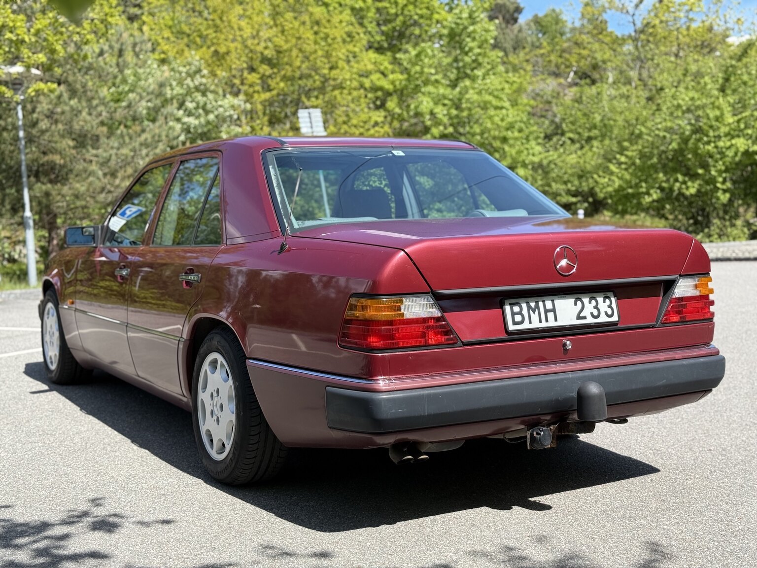 Aussenfoto 1991 Mercedes-Benz 300 E-24