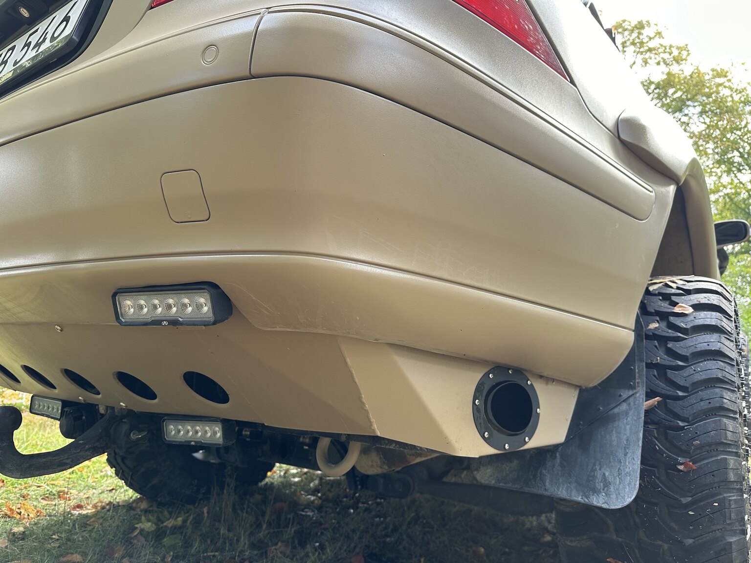 Exterior image of 2001 Mercedes-Benz CL600/ML 55 AMG