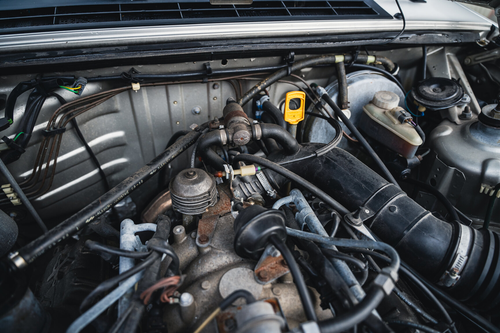 Image of 1988 Volvo 780 Bertone Coupé mechanics