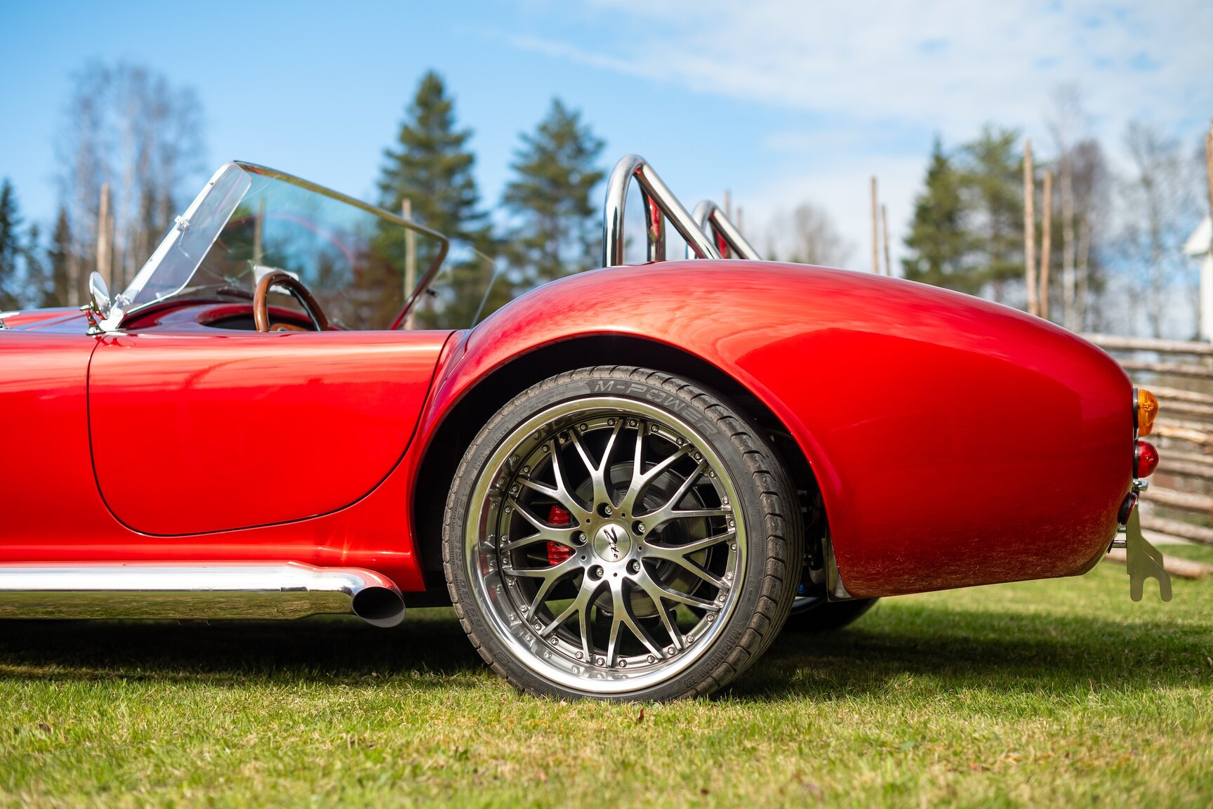 Exterior image of 2011 AC Cobra Replika