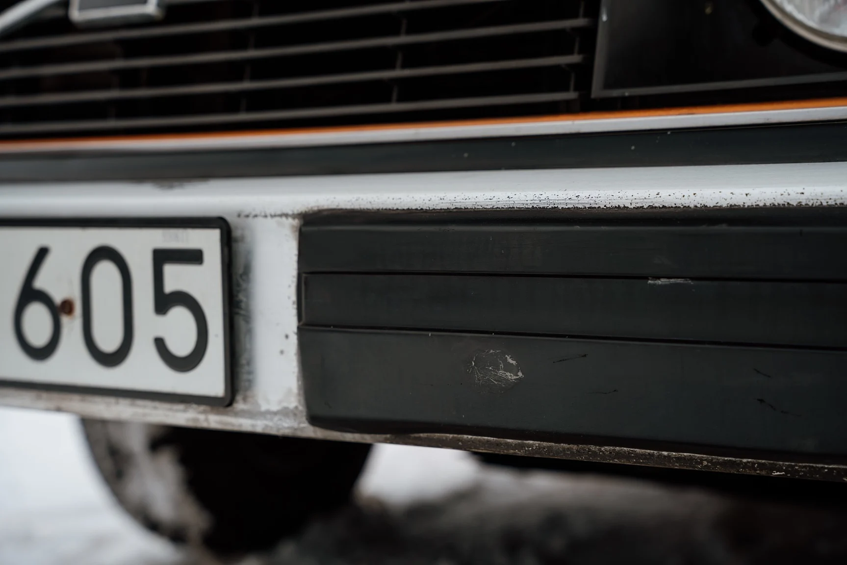 Exteriörbild på 1975 Volvo 242 2-dörrars coupé (14)