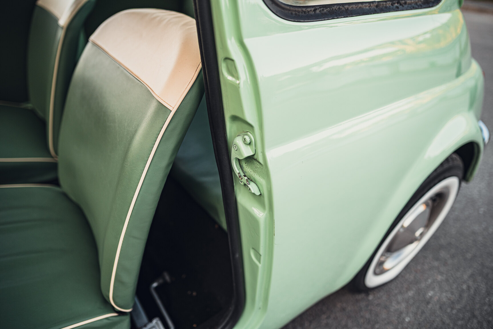 Innenraumfoto von 1967 Fiat 500 "No Reserve Auction"