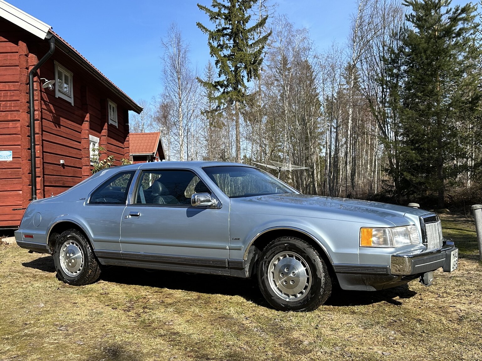Exterior image of 1987 Lincoln Mark VII LSC