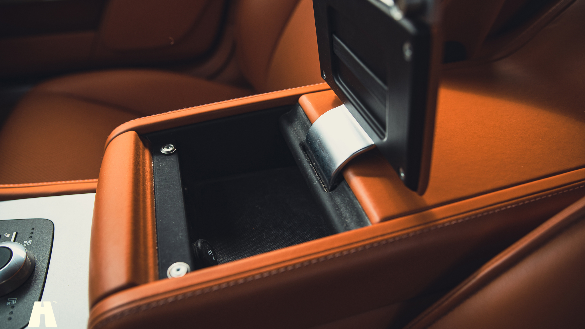 Interiörbild 2014 Aston Martin Rapide S
