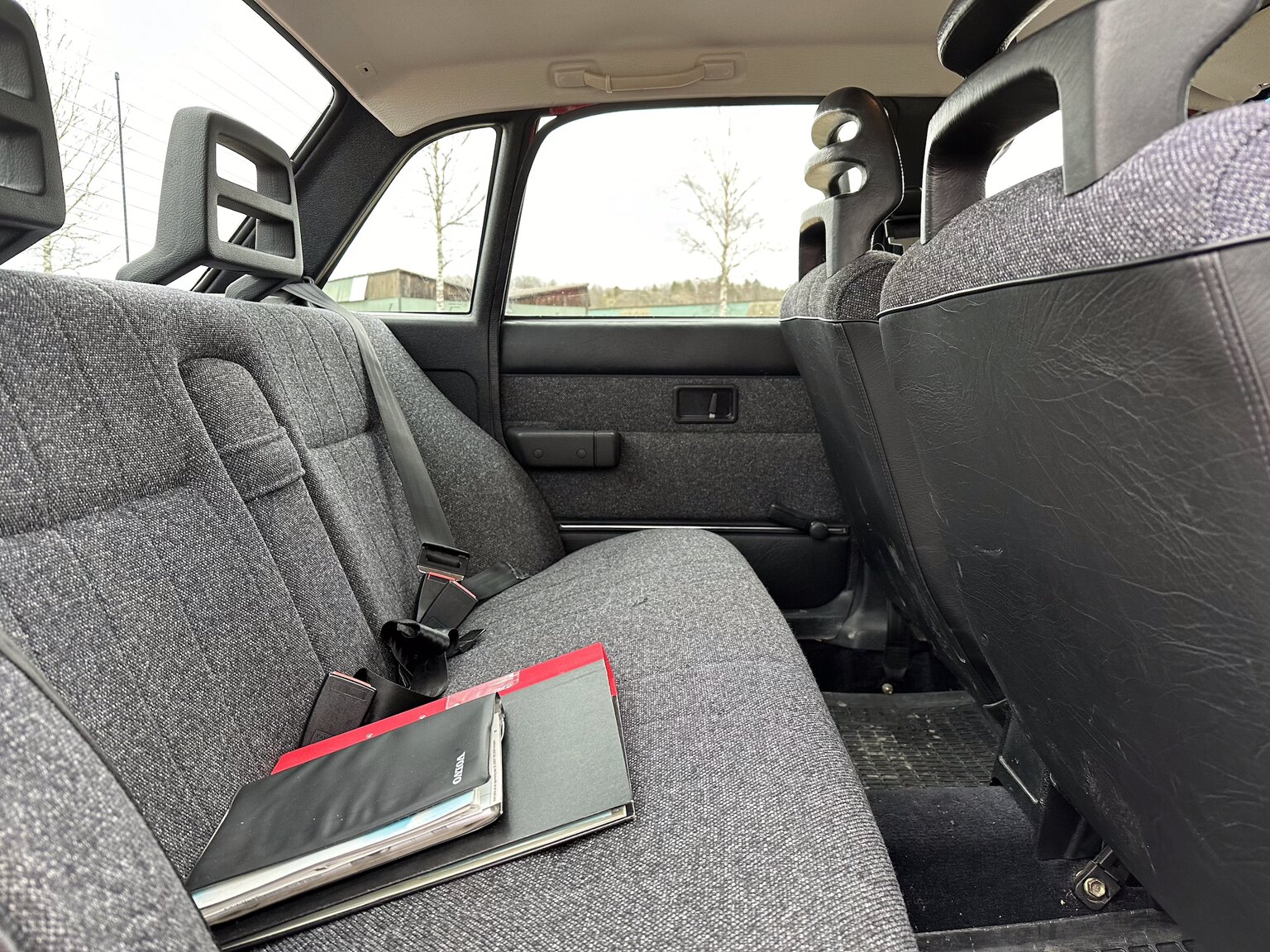 Interiörbild 1990 Volvo 240 (27)