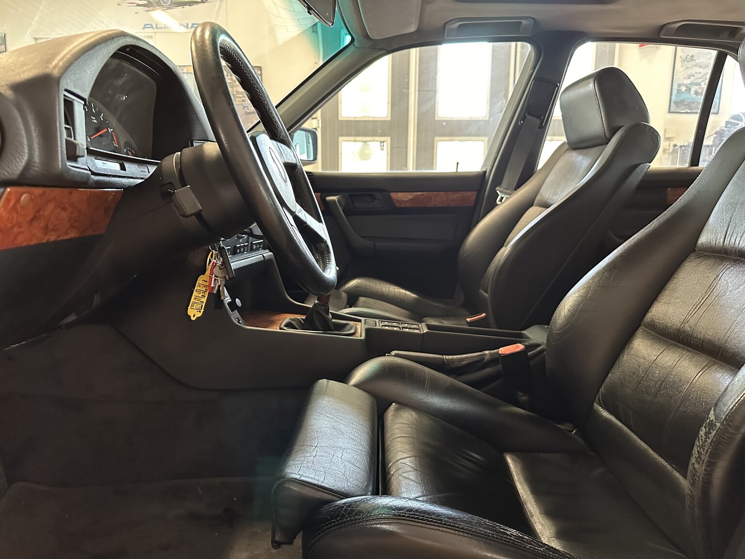 Interior image of 1991 ALPINA BMW ALPINA B10 BI-TURBO