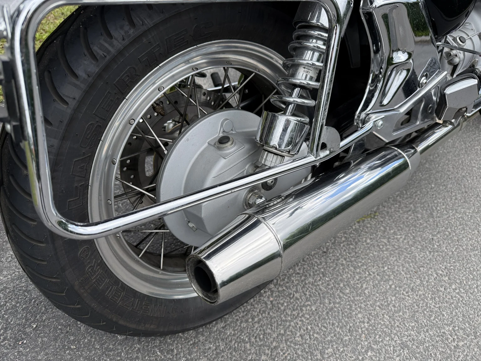 Image of 2001 Moto Guzzi California EV mechanics (2)