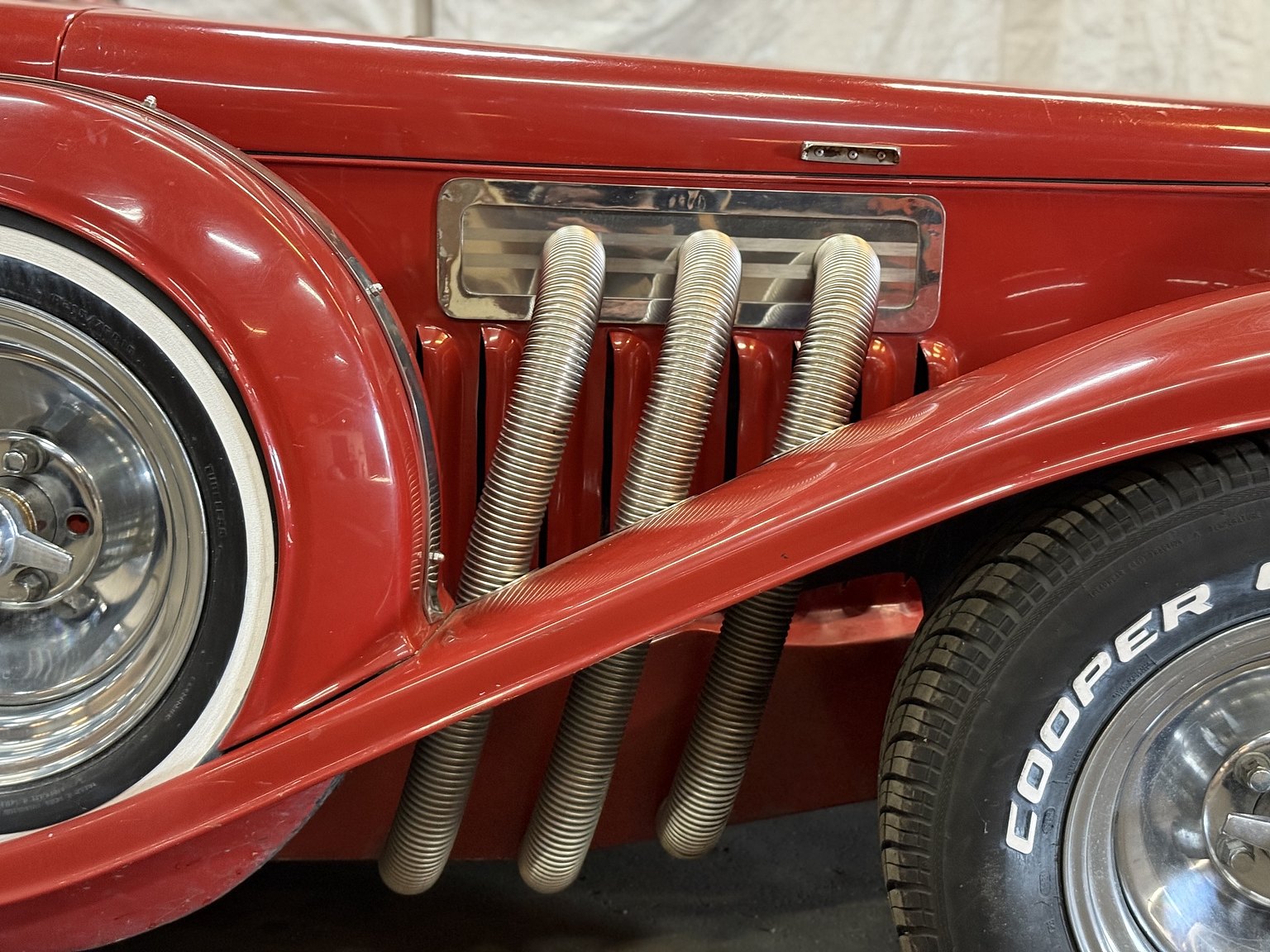 Exteriörbild på 1965 Duesenberg Roadster/StreetRod Replika 
