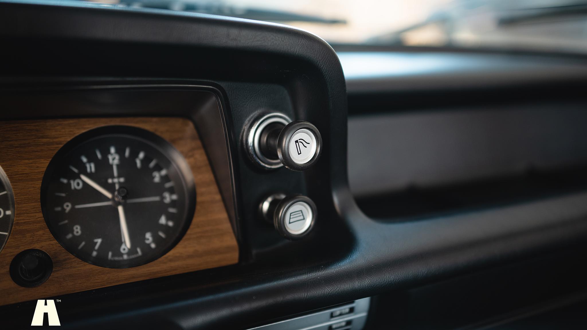 Innenraumfoto von 1974 BMW 2002