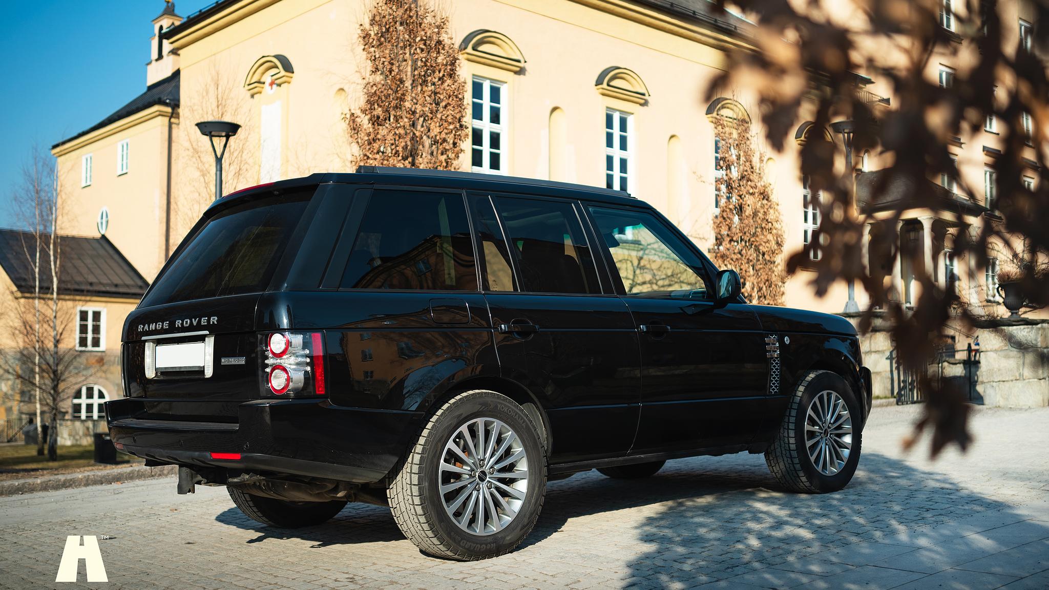 Exterior image of 2012 Land Rover Range Rover Westminster TDV8 (L322)